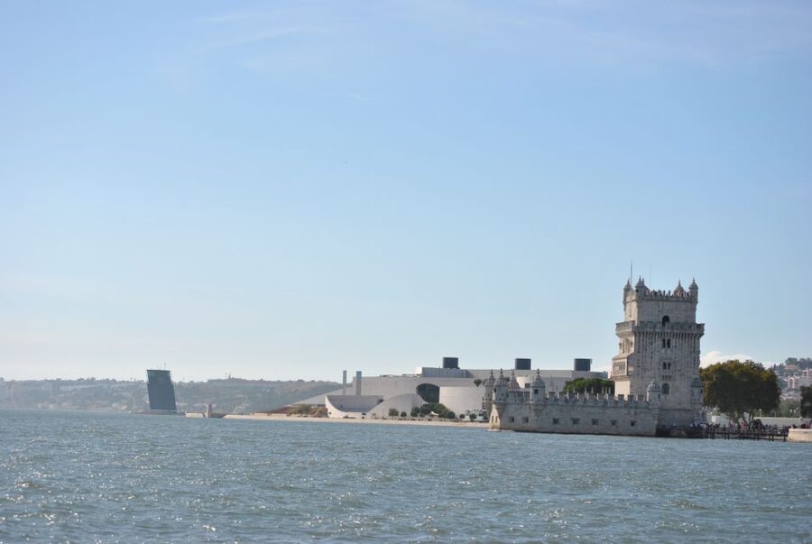 Private Sailing Boat Tour Lisbon with a drink: 2 to 8 Hours - What is included, and what costs extra