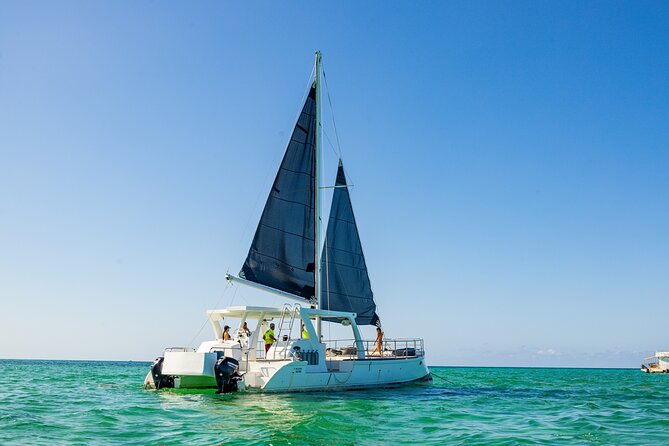 Private Sailing Catamaran - Key points at a glance