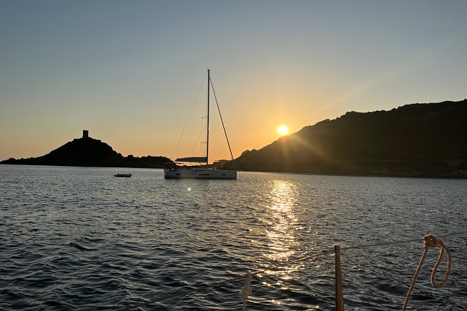 Private sailing Cruise to the Lerins Islands - A first sailing lesson with Cyril