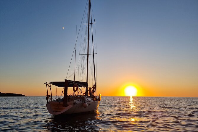 Private Sailing Excursion with Sunset in Balearic Islands - The 90-minute sail back to Sóller