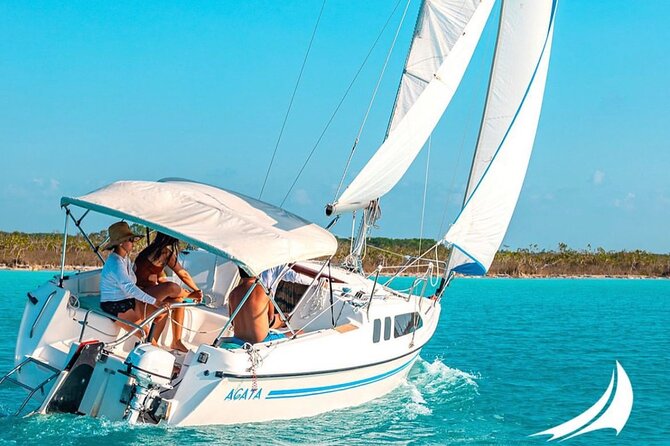 Private sailing excursions, nice spacious sailboats. - Why a private sailboat makes Bacalar better