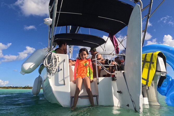Private sailing excursions, nice spacious sailboats. - Should you book the Velazul private sail?