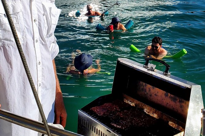 Private Sailing on the Miami Bay - Biscayne Bay - What the boat includes and what to bring