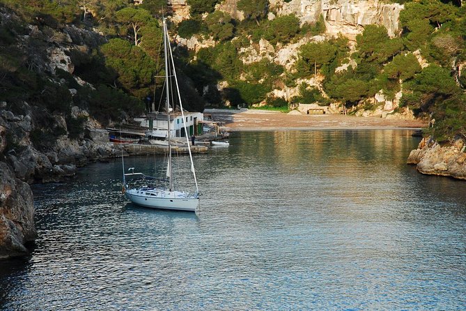 Private Sailing Through The Bay of Palma - The 45.2-foot boat and private atmosphere