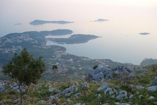 Private sailing tour at the Makarska Riviera - Sailing the Makarska Riviera by wind and motor