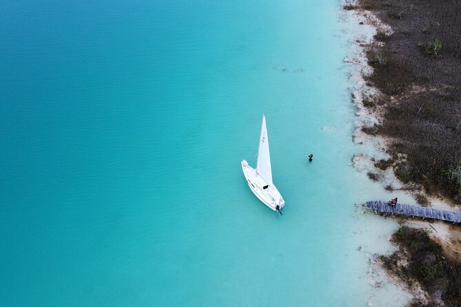 Private sailing tour of Bacalar Lagoon - Swimming at Pirate Canal
