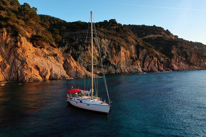 Private sailing tour with aperitif in Barcelona - Choosing the right departure time