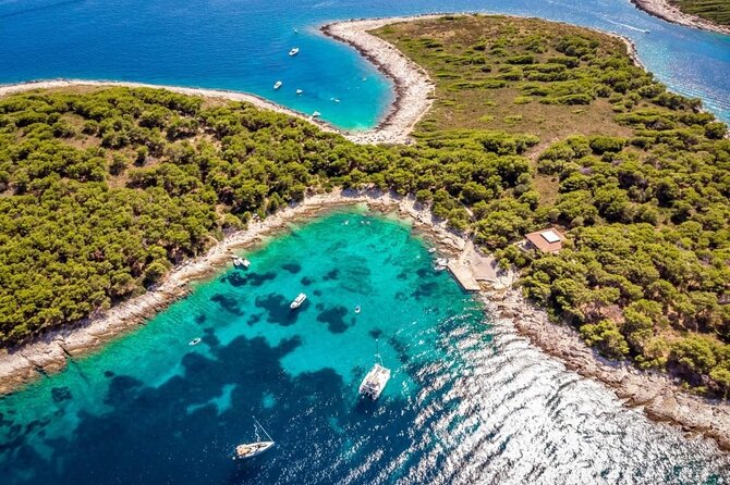 Private Sailing Tour with Snorkeling in Hvar Pakleni Islands - Meeting at Riva 27 and setting the pace