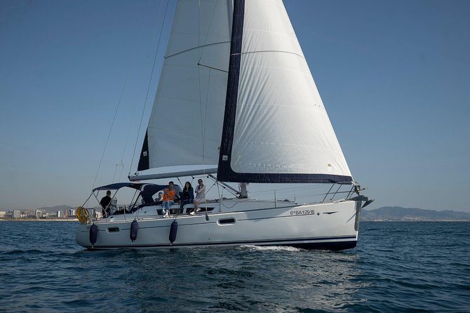 Private sailing trip from Barcelona with open bar - The skipper and the feel of the trip