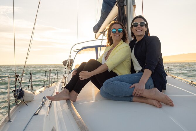 Private Sailing with SUP, Drinks and Appetizers from Barcelona - Drinks, snacks, and time on the water