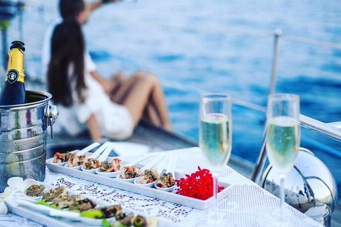 Private Sailing Yacht Charter by Independence from Koh Samui - Sailing around Koh Samui and nearby islands