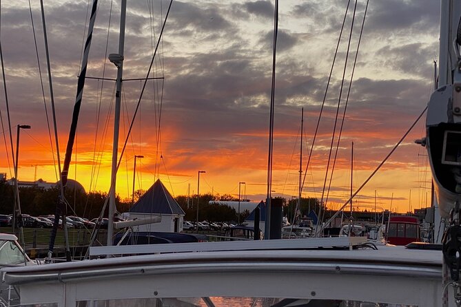 Private Sunset Sail of NYC Skyline and Statue of Liberty - Ellis Island and the immigrant gateway