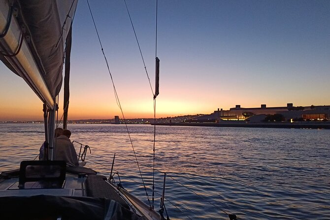Private Sunset Sailboat Experience in Lisbon - Key points before you book