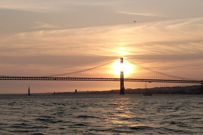 Private Sunset Sailboat Experience in Lisbon - Why a private sunset sail works so well in Lisbon