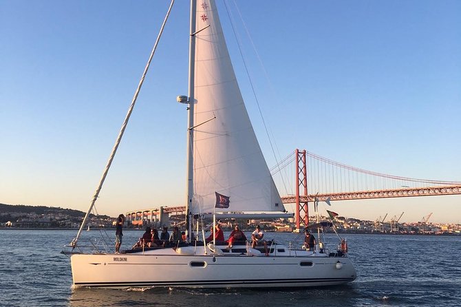 Private Sunset Sailing cruise from Lisbon - Cristo Rei across the river