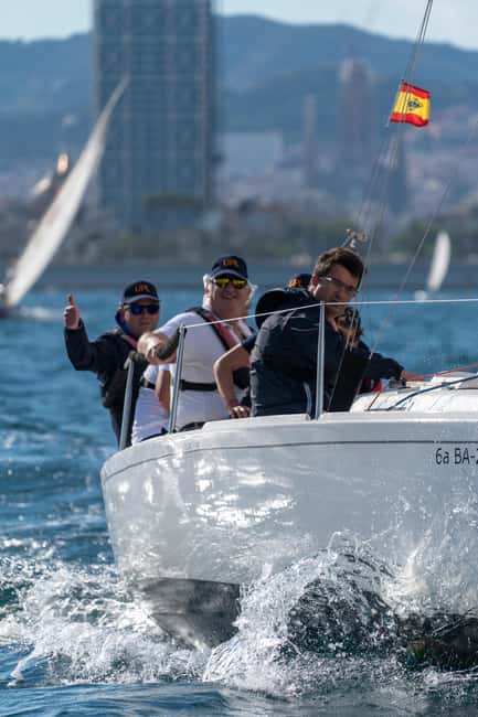 Private Sunset Sailing Trip with Cava & Skyline Views - Cava, snacks, and what to bring