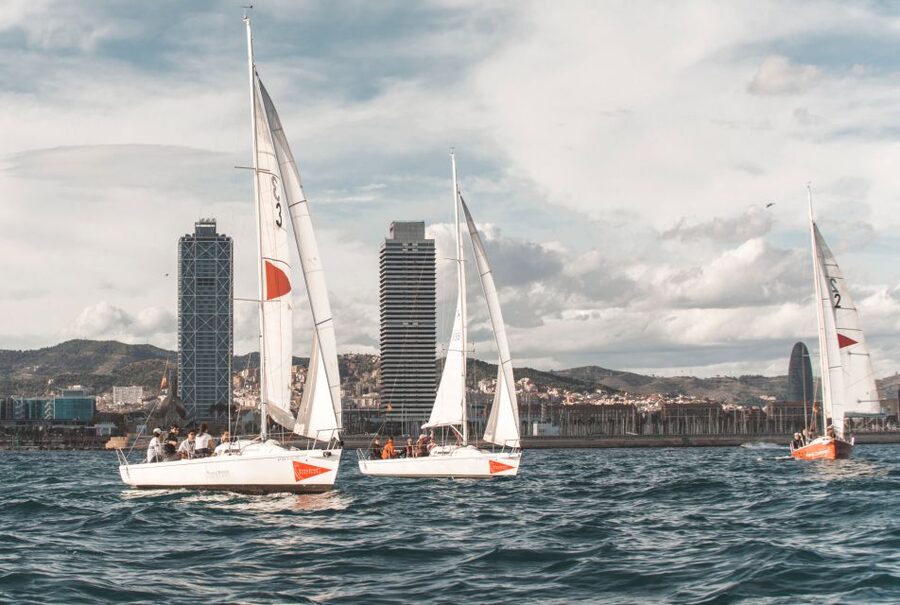Private Sunset Sailing Trip with Cava & Skyline Views - What the J-80 adds to the experience