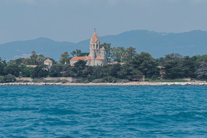 Private tour on a sailboat with apéritif at sunset on Antibes - Swimming, snorkeling, and paddleboarding