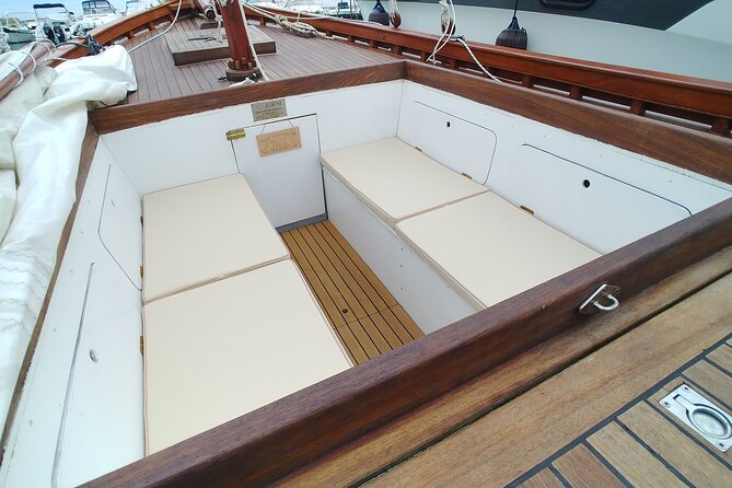Private Traditional Sailboat Tour of the Conero Riviera - Swimming and snorkeling beside the 800-meter Il Trave reef