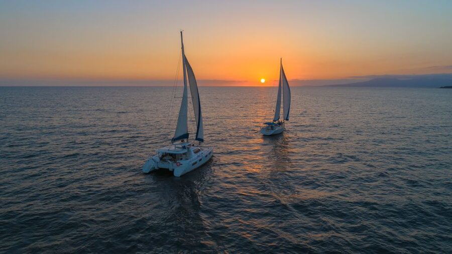 Puerto Vallarta: Bay of Banderas Luxury Sunset Sailing Tour - Sunset views and the best time for photos
