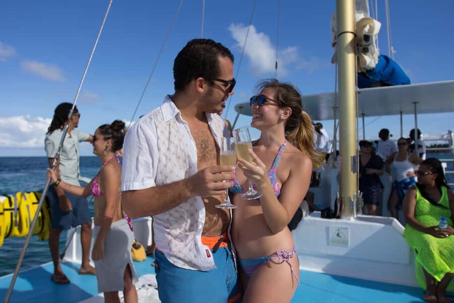 Punta Cana Happy Hour Sailing Cruise - Snorkeling along the Bávaro reef