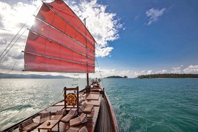 Red Baron Chinese Sailboat Tour from Koh Samui - Choosing between Koh Tan and Koh Madsum