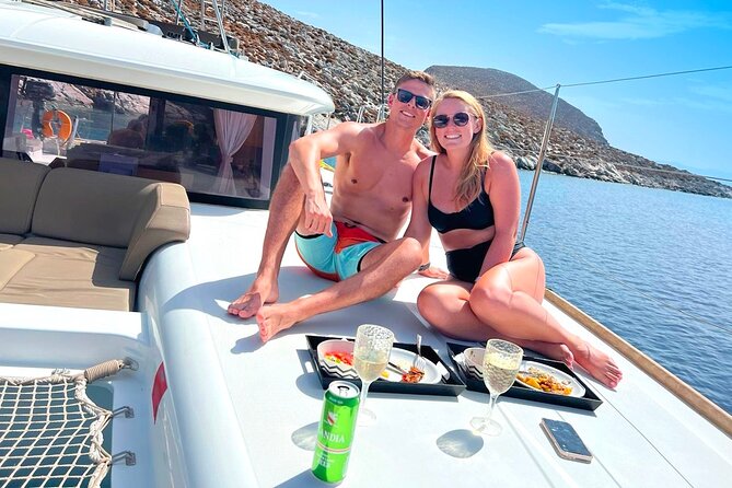 Rethymno Catamaran Cruise: Healthy Lunch & Open Bar - A relaxed return across the water