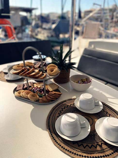 Rethymno: Sailing Catamaran Cruise with Meal & Drinks - Five useful things to know before booking