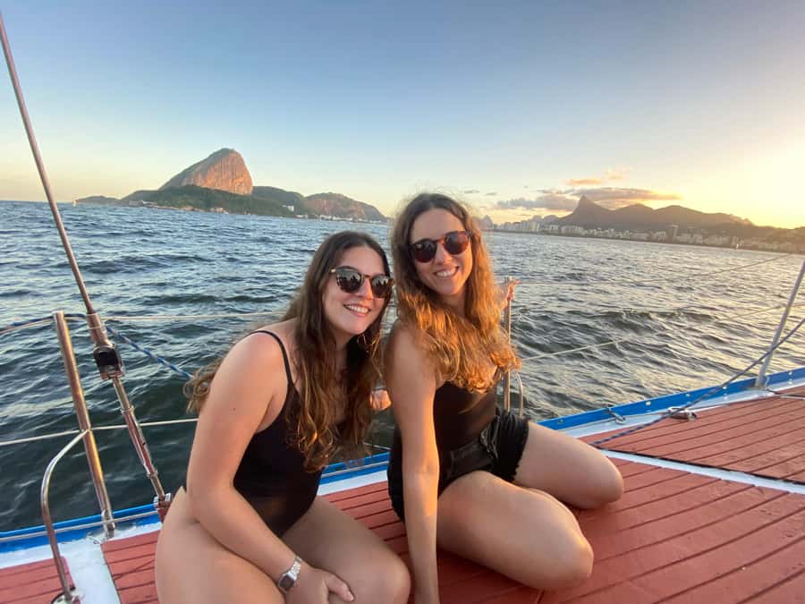 Rio de Janeiro: Sunset Sailboat Tour with Open Bar - Music and the mood on board