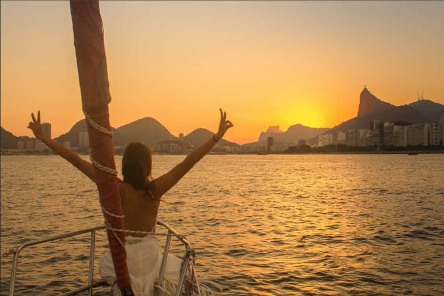 Rio de Janeiro: Sunset Sailing Tour - The fortresses that frame the bay