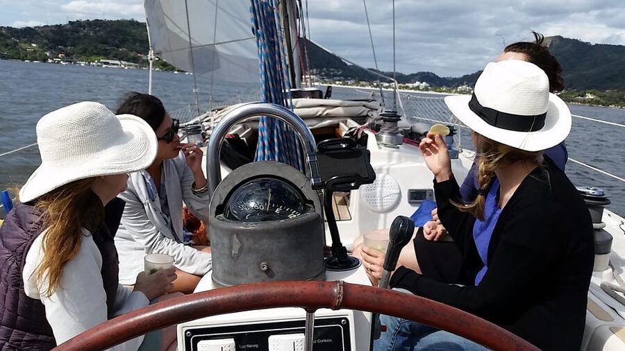 Rio de Janeiro: Wake Up and Sail - Adão e Eva beaches, with time to relax