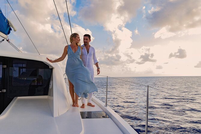 Riviera Maya Luxury Sunset Sailing plus Light Dinner and Open Bar - Open bar and the light dinner