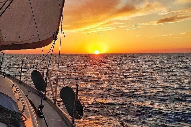 Romantic Luxury Sunset sailing - Who will enjoy this Crete sailing?