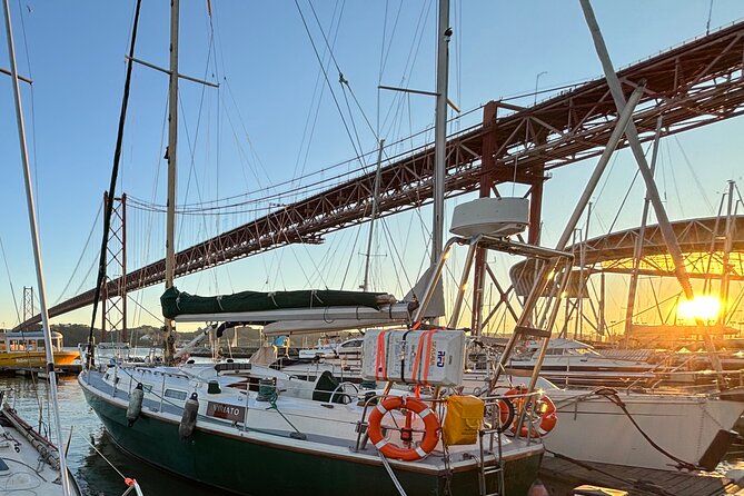 Romantic Sunset Sailing Experience in Lisbon - Cristo Rei across the Tagus