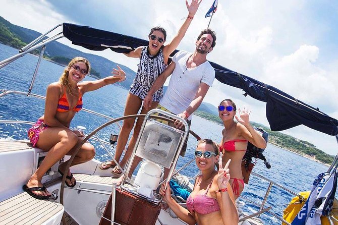 Sail and escape to Pakleni islands | Half day sailing on a modern 36ft yacht - Key points at a glance
