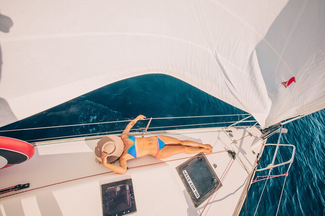 Sail and escape to Pakleni islands | Half day sailing on a modern 36ft yacht - A modern yacht, with shared space