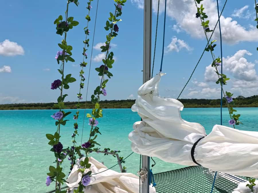 Sail for 4 hours in the most SECRET spot in Bacalar. INCLUDES Beach Club. - Reaching Hakuna Sailing at kilometer 4.5
