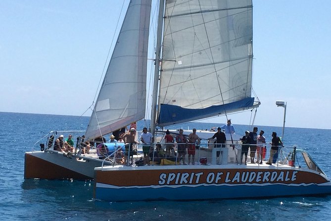 Sail & Splash Excursion in Ft. Lauderdale - The first 30 to 45 minutes: homes, yachts, and beach views