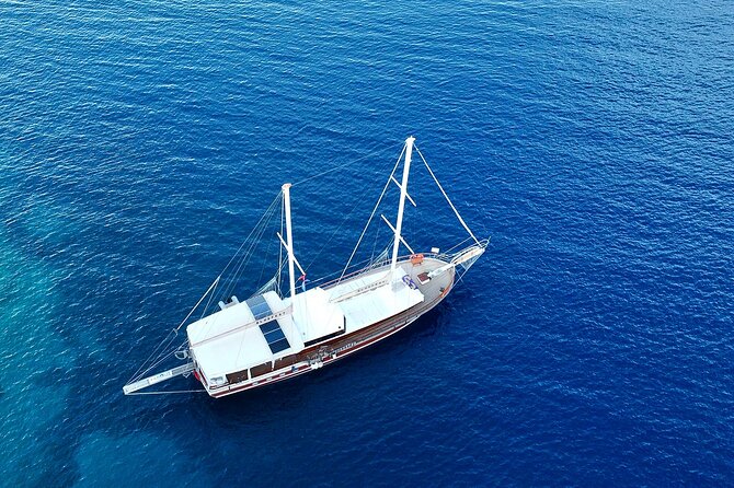 Sail Turkey: 18-39's Fethiye to Olympos Gulet Cruise - Day 3: The Sunken City, Simena Castle, and Gokkaya Bay