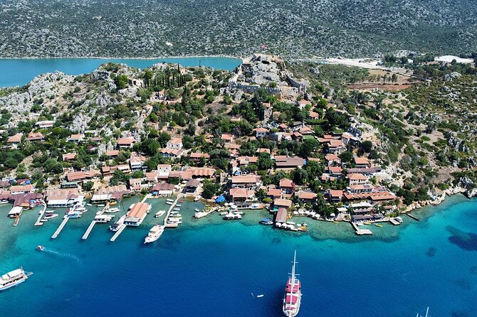 Sail Turkey: 18-39's Fethiye to Olympos Gulet Cruise - Food, cabins, crew, and the daily rhythm