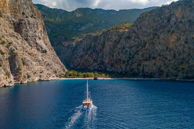 Sail Turkey: 18-39's Gulet Cruise Olympos to Fethiye - Day 3: Butterfly Valley and the Blue Lagoon