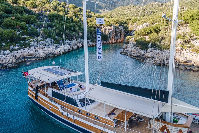 Sail Turkey: 18-39's Gulet Cruise Olympos to Fethiye - Food, crew, and life aboard the gulet