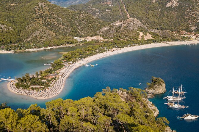 Sail Turkey: 18-39's Gulet Cruise Olympos to Fethiye - Cabin comfort and sleeping under the stars