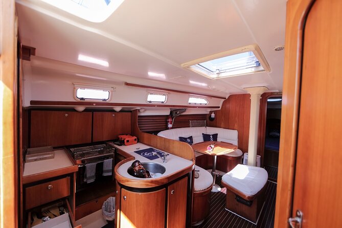 Sailboat ride for private groups in Barcelona - Who will enjoy this boat ride most