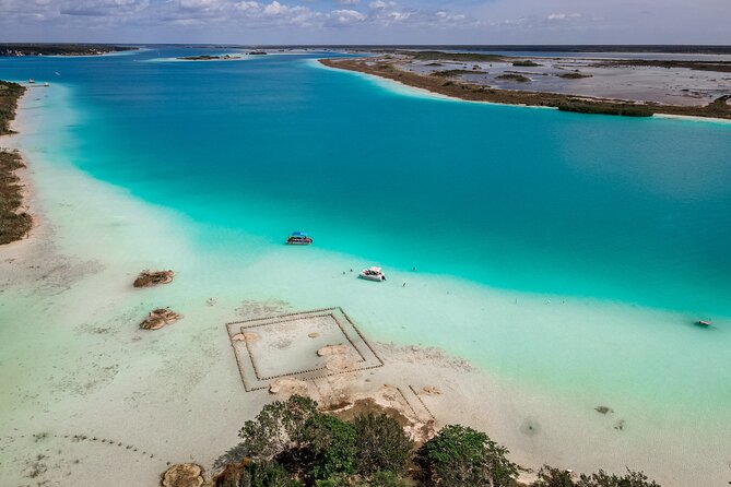 Sailboat tour across the seven colors lagoon in Bacalar - Why Bacalar’s Seven Colors Lagoon is worth seeing
