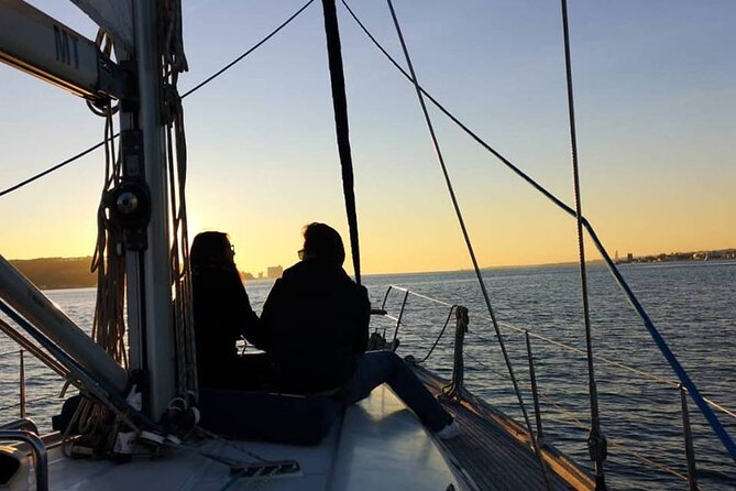 Sailboat Tour in Lisbon with drinks included | Morning and Sunset - Terreiro do Paço and the return ride