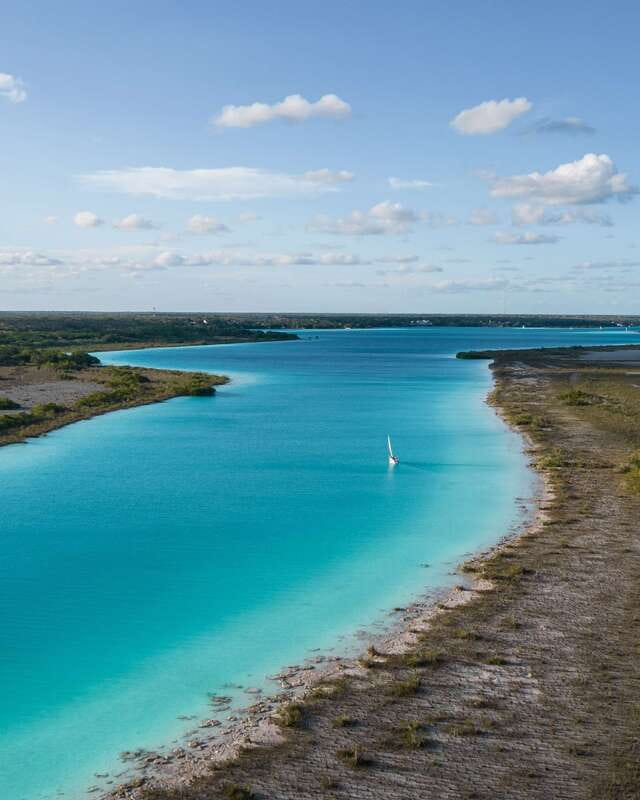 Sailboat tour in the seven colors lagoon of Bacalar - Why This Bacalar Sailing Trip Appeals to Me
