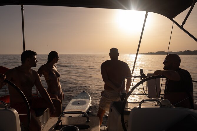 Sailing Adventure: Sailing, Dolphins and Relaxation with Drinks - What the two-hour schedule feels like