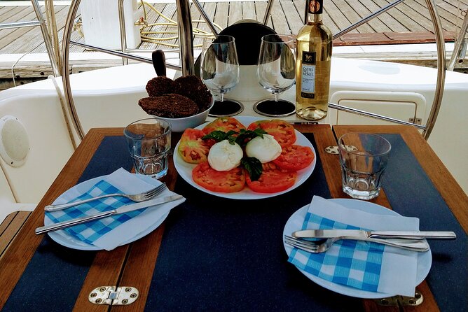 Sailing Amalfi Coast Therapy - Why the Amalfi Coast looks different from a sailboat