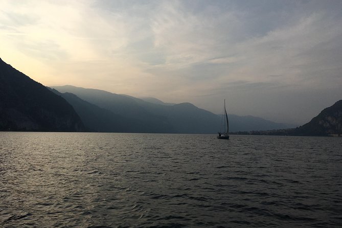 Sailing at Sunset on Lake Como: How to escape from daily routine - Who will enjoy this most
